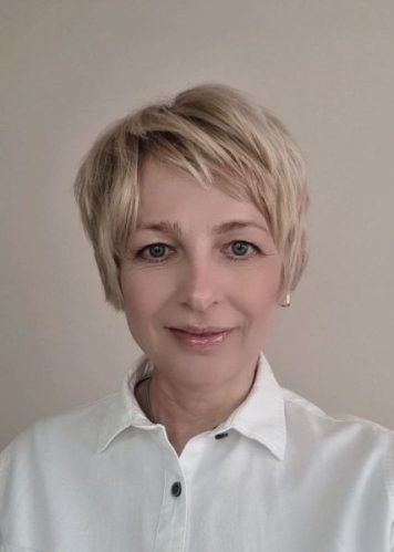 DR OLENA ARENDAR image, one of the team members working at Victoria Clinic dental, medical and aesthetic services Manchester